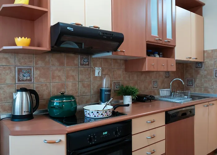 Favorite Family & Dining Gem In * Скоп'є