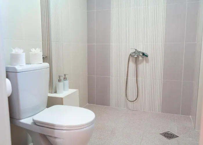 Апартаменти Favorite Family & Dining Gem In