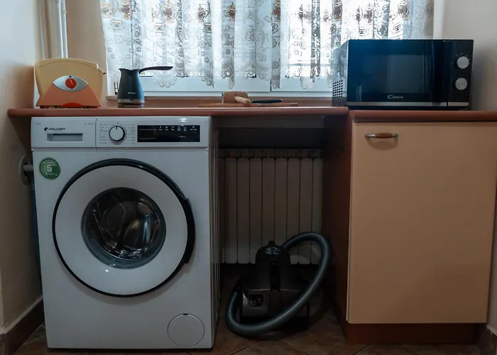 Favorite Family & Dining Gem In * Скоп'є