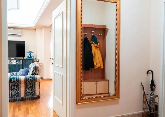 Favorite Family & Dining Gem In Lägenhet *